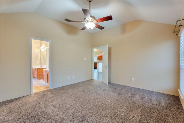 4816 Sapphire Lane, Granbury, TX 76049