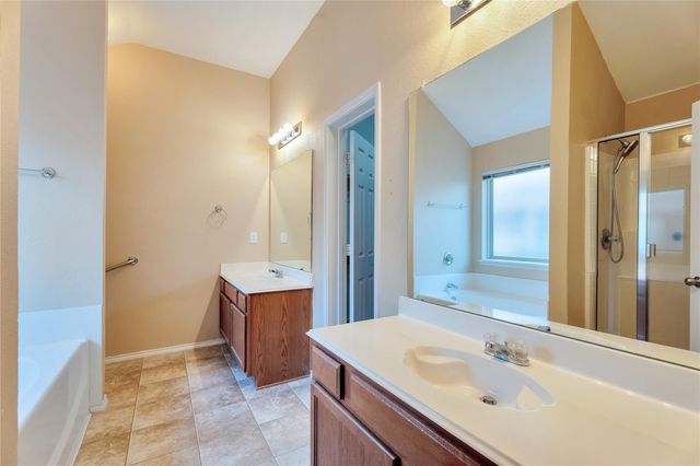 4816 Sapphire Lane, Granbury, TX 76049