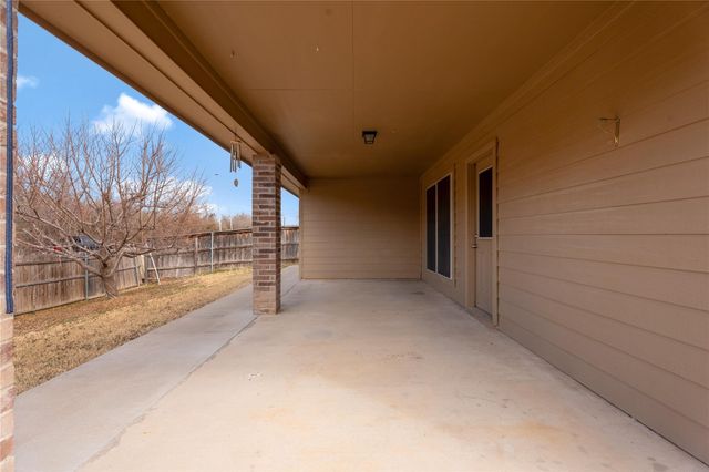 4816 Sapphire Lane, Granbury, TX 76049