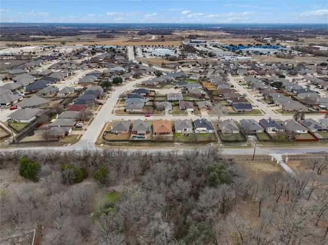 4816 Sapphire Lane, Granbury, TX 76049