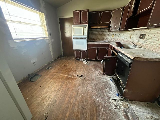2894 Landon Drive, Columbus, OH 43209