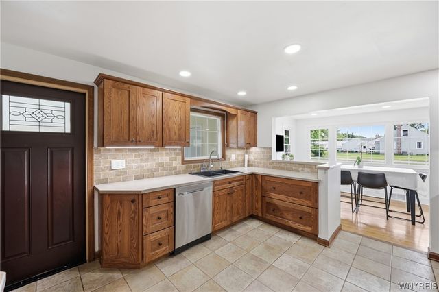 777 Alt Boulevard, Grand Island, NY 14072