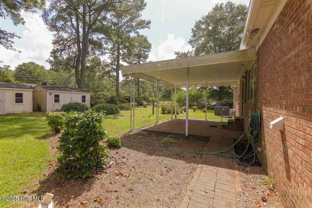 111 Camellia Lane, Greenville, NC 27858