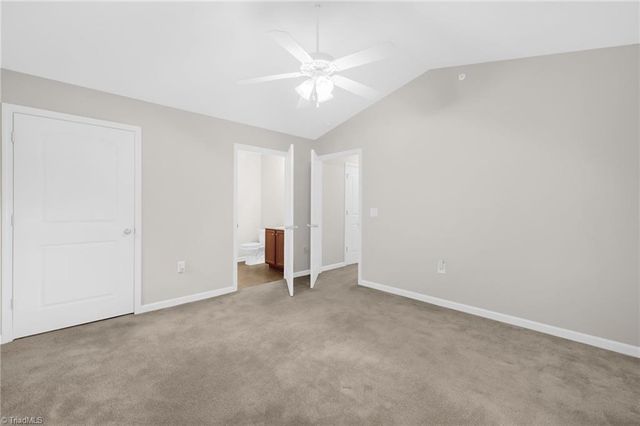 4705 Pennoak Lane L, Greensboro, NC 27407