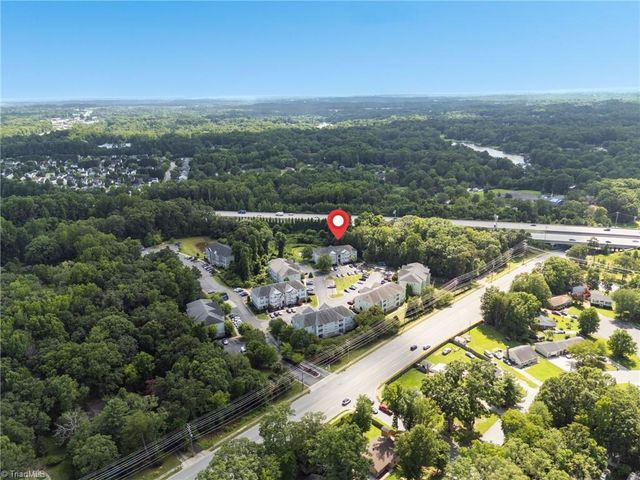 4705 Pennoak Lane L, Greensboro, NC 27407