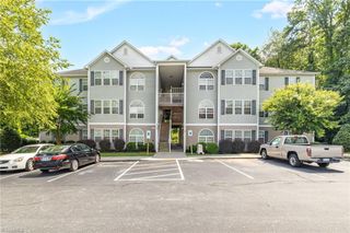 4705 Pennoak Lane L, Greensboro, NC 27407