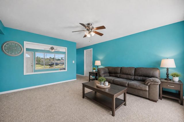 415 FLEMING Avenue, Greenacres, FL 33463