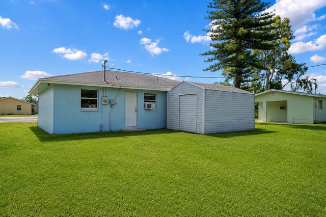 415 FLEMING Avenue, Greenacres, FL 33463