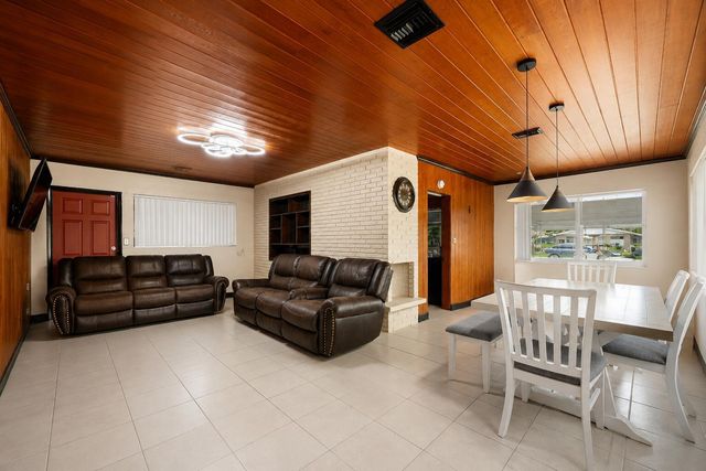 415 FLEMING Avenue, Greenacres, FL 33463