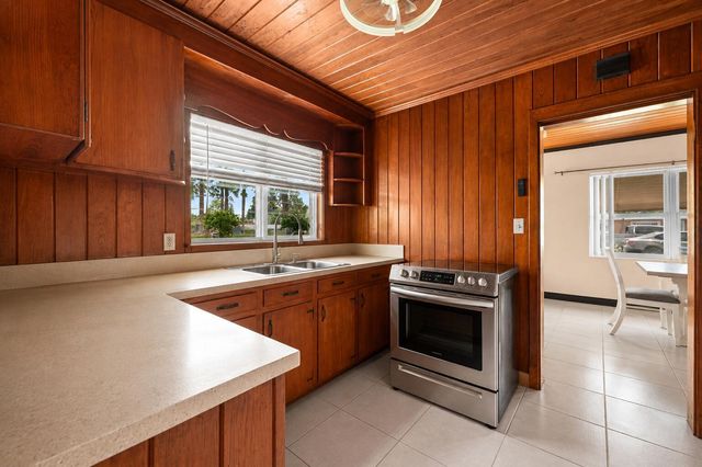 415 FLEMING Avenue, Greenacres, FL 33463
