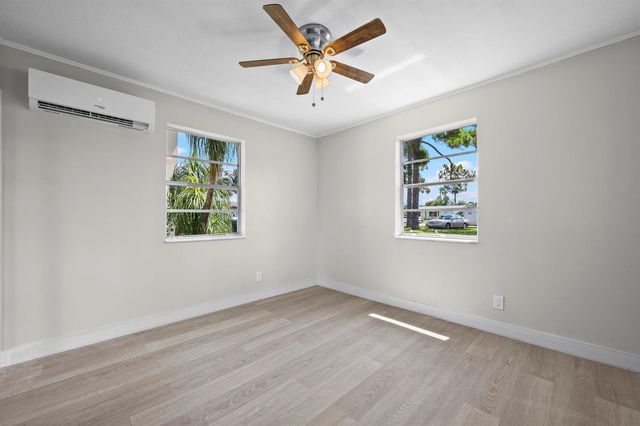 415 FLEMING Avenue, Greenacres, FL 33463