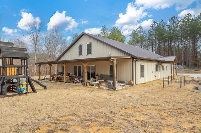389 Wayne Townsend Ln, Parsons, TN 38363