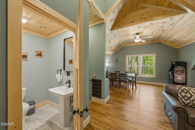 3045 Jones Creek Lane, Sevierville, TN 37862
