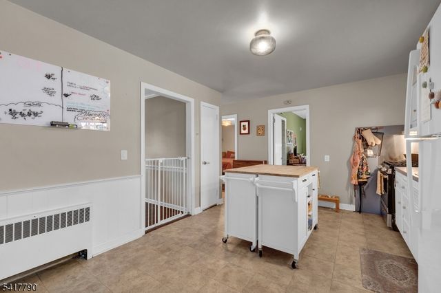 322 Broughton Ave, Bloomfield Twp., NJ 07003