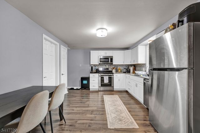 322 Broughton Ave, Bloomfield Twp., NJ 07003