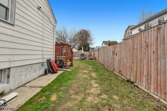 322 Broughton Ave, Bloomfield Twp., NJ 07003