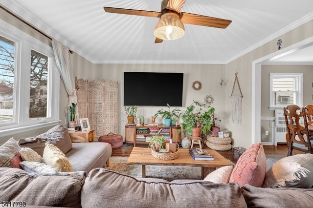 322 Broughton Ave, Bloomfield Twp., NJ 07003