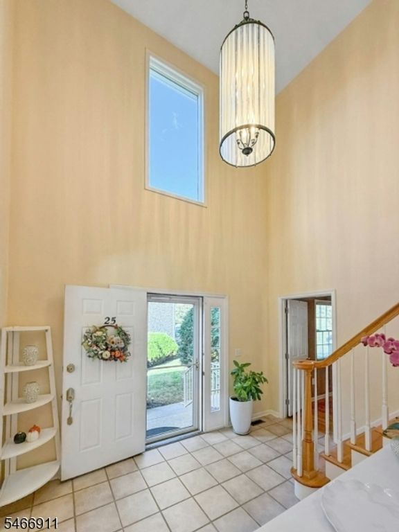 25 Hidden Pond Ct, Raritan Boro, NJ 08869 — photo 4