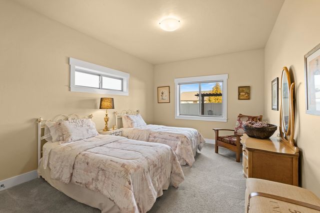 5019 E 42nd Ave, Spokane, WA 99223