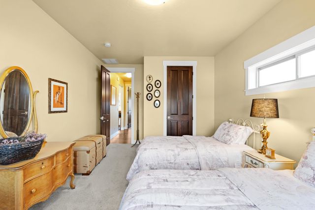 5019 E 42nd Ave, Spokane, WA 99223