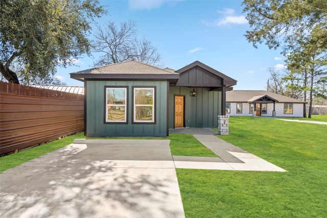 4656 N Teague Street, Rosharon, TX 77583