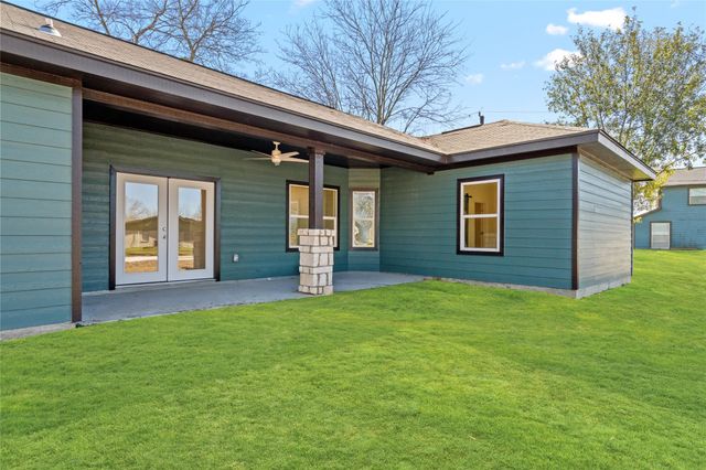 4656 N Teague Street, Rosharon, TX 77583