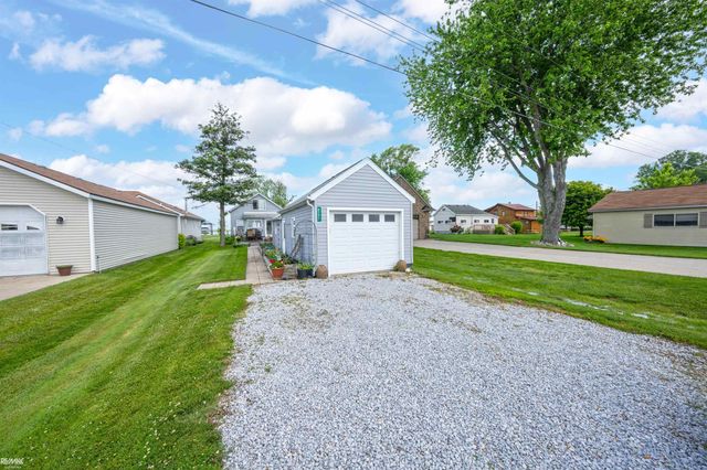 8292 Middle Channel Drive, Clay Twp, MI 48028