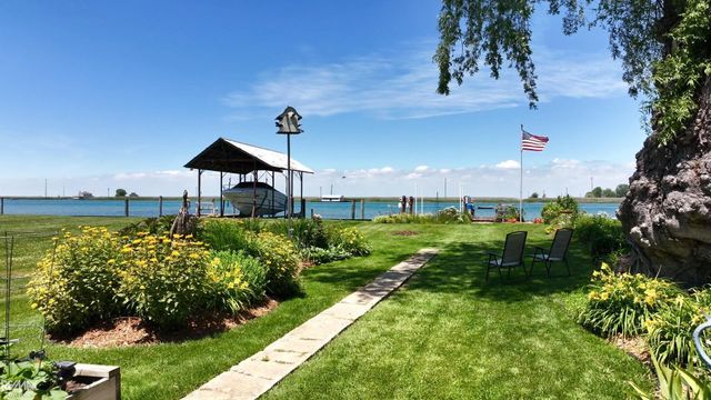 8292 Middle Channel Drive, Clay Twp, MI 48028