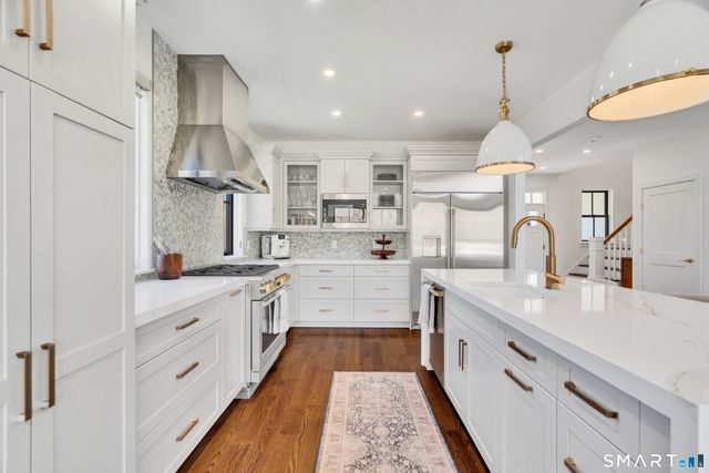 4 Bentons Knoll 2, Guilford, CT 06437