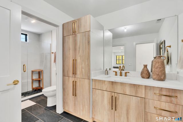 4 Bentons Knoll 2, Guilford, CT 06437