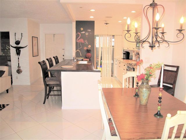5031 NESTING Way D, Delray Beach, FL 33484