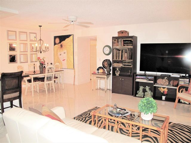 5031 NESTING Way D, Delray Beach, FL 33484