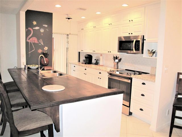 5031 NESTING Way D, Delray Beach, FL 33484