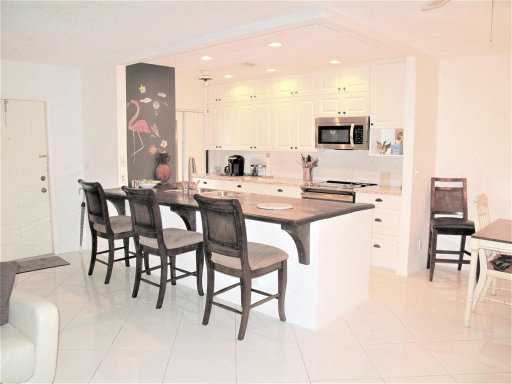 5031 NESTING Way D, Delray Beach, FL 33484