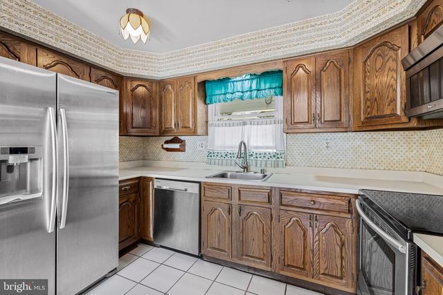 12227 FOXHILL LN, Bowie, MD 20715