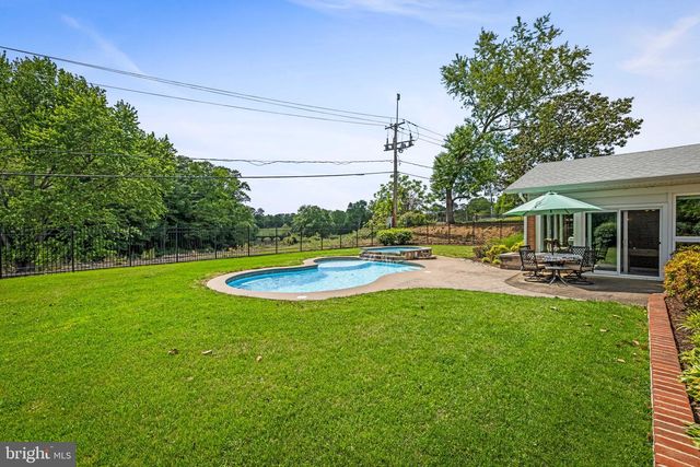 12227 FOXHILL LN, Bowie, MD 20715