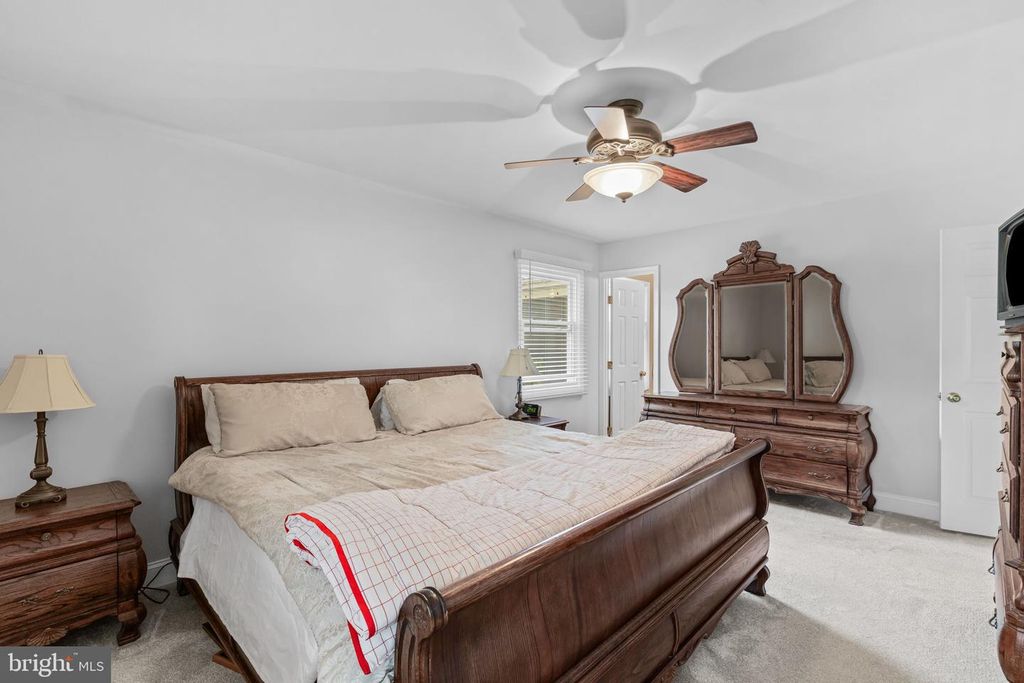 Image 21 of property listing at 12227 FOXHILL LN, Bowie, MD 20715