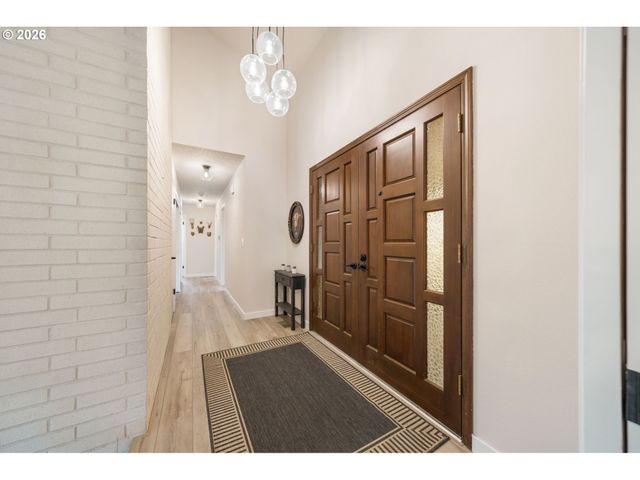 2775 Ne LINDEN Ave, Gresham, OR 97030