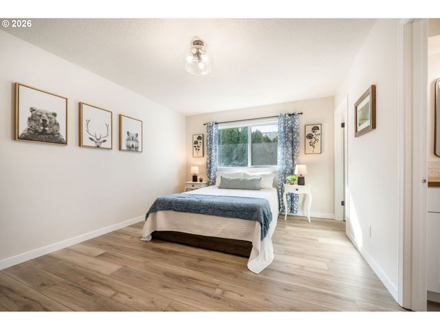 2775 Ne LINDEN Ave, Gresham, OR 97030