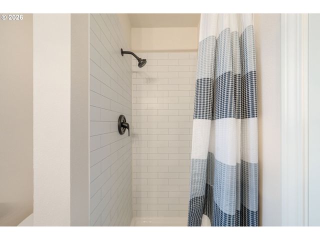 2775 Ne LINDEN Ave, Gresham, OR 97030