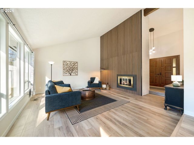 2775 Ne LINDEN Ave, Gresham, OR 97030