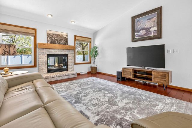 N9168 CHERRYMEADOW DRIVE, Appleton, WI 54815