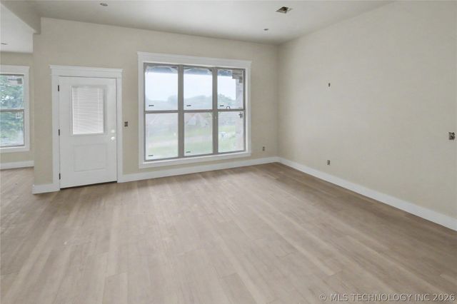 685 Woodlands Drive, Tahlequah, OK 74464