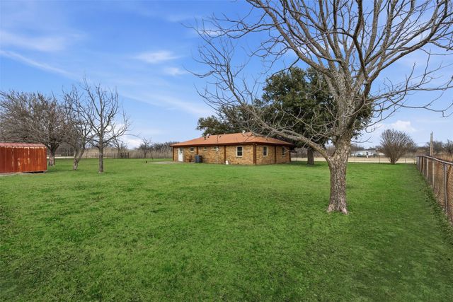 10017 County Road 915A, Joshua, TX 76058