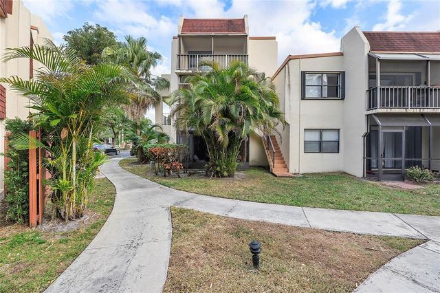 301 N Pine Island Road 107, Plantation, FL 33324