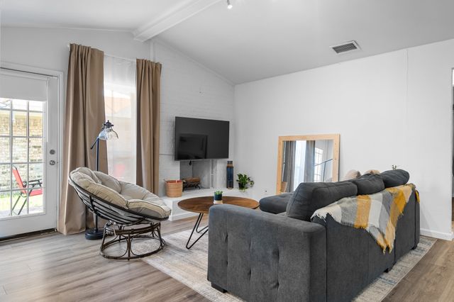 5106 Lakeridge Court, Garland, TX 75043