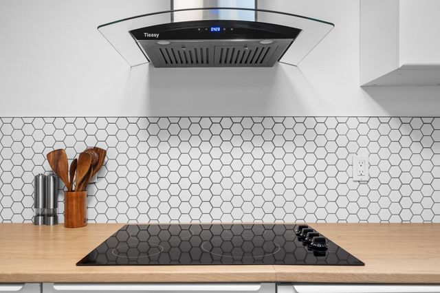 5106 Lakeridge Court, Garland, TX 75043