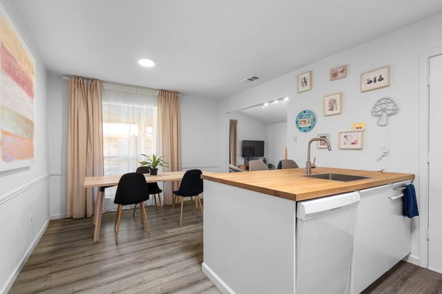 5106 Lakeridge Court, Garland, TX 75043