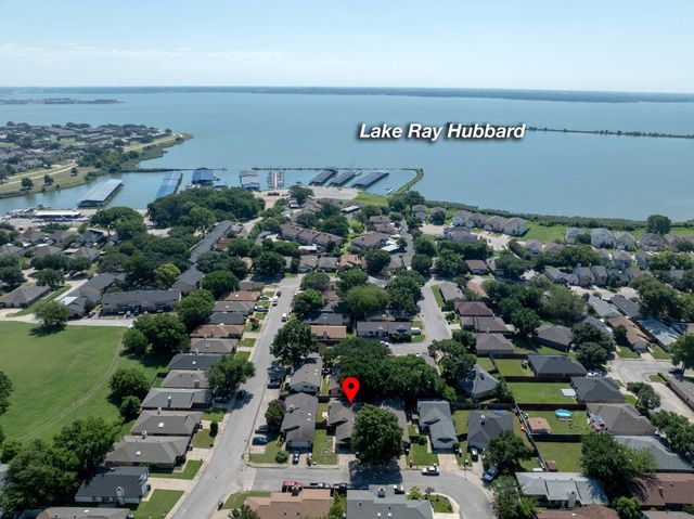 5106 Lakeridge Court, Garland, TX 75043