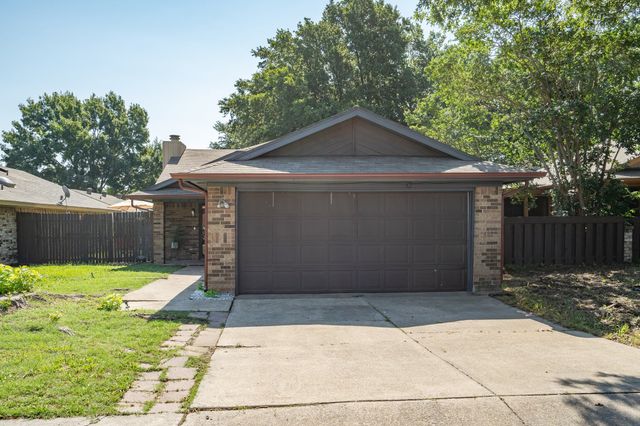 5106 Lakeridge Court, Garland, TX 75043